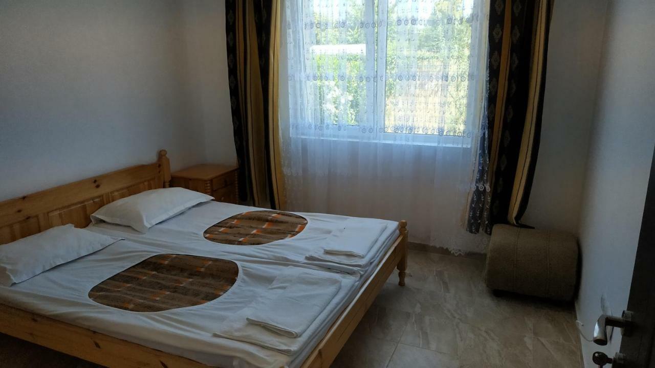 Ferienwohnung Complex Argo Rawda Exterior foto